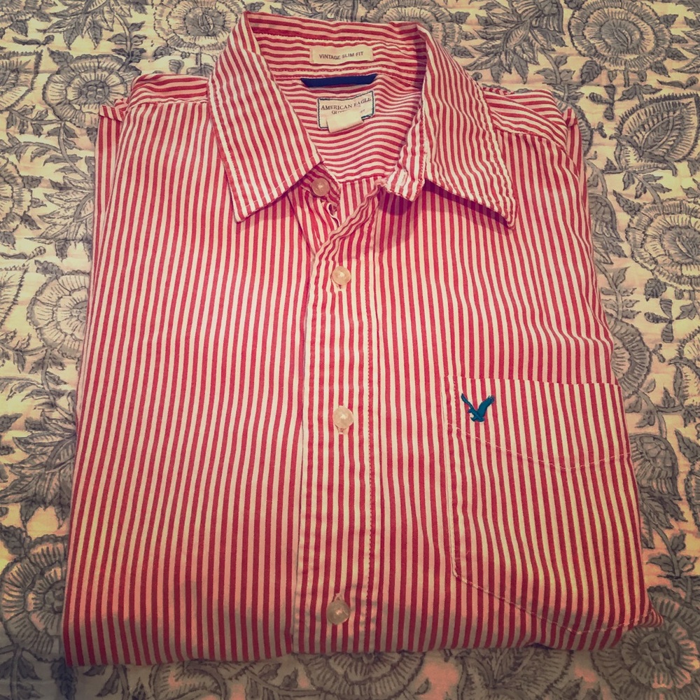 American Eagle men’s button down striped shirt